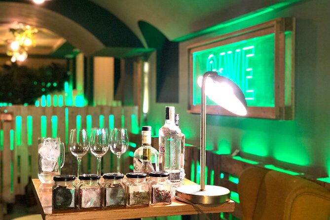 1-Hour Gin Tonics Guided Workshop with special view in Madrid - Tapas pairing: why the food isn’t an afterthought