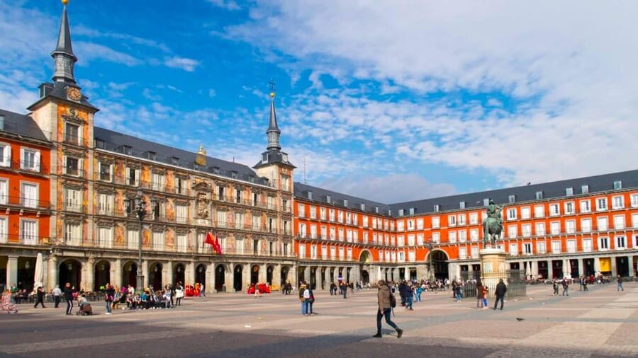15 Cultural Madrid 10- Hour Private Tour - Starting at your hotel: the calm logistics that make museums easier