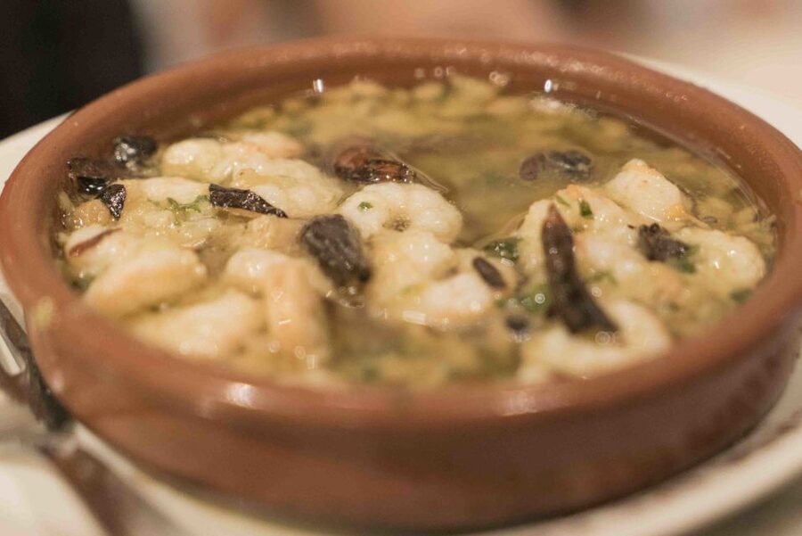 2.5-Hour Evening Tapas Tour through Madrid - Language Options: Getting the Most From Your Guide