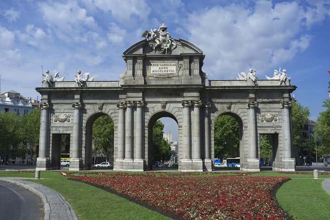 2 Hour Private Panoramic Tuk Tuk Tour - Stop-by-stop: Madrid highlights you’ll see from the tuk tuk