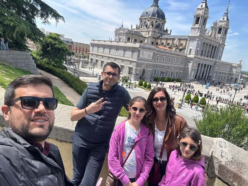 3 Hour Madrid High Light Tour - Alcala Gate plus scenic viewpoints: where the tour sets the tone