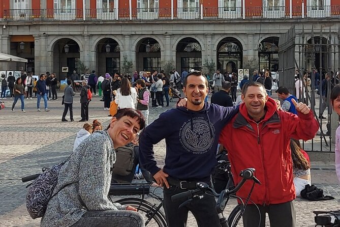 3-Hour Private Tour of Madrid by Bike - Electric bikes make Madrid sight-seeing feel efficient (and fun)