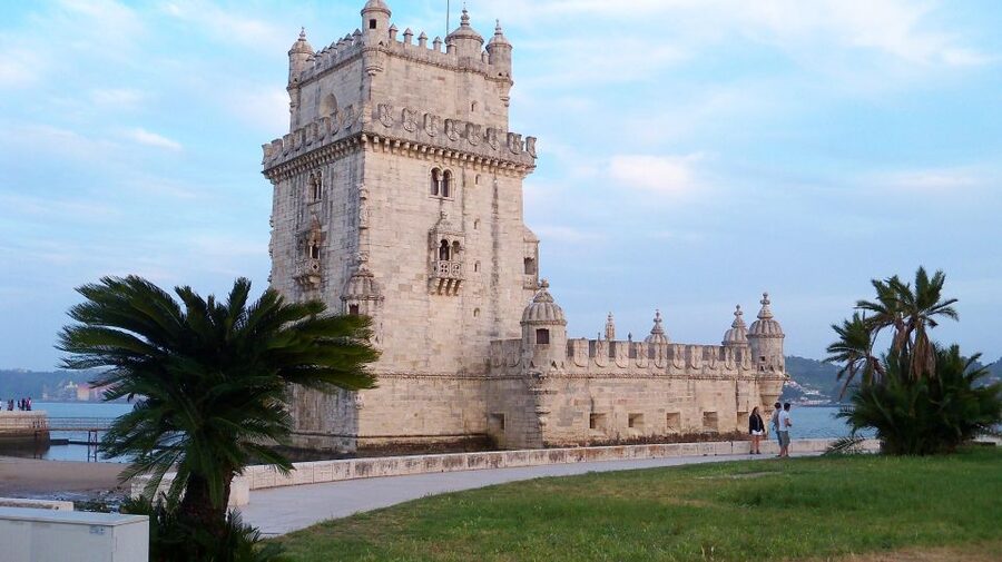 4-Day Portugal Tour from Madrid: Lisbon and Fatima - Hotel Lutecia in Lisbon: a central base near the Tagus