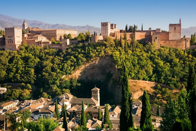 8-Day Spain Tour: Cordoba, Seville, Granada and Toledo from Madrid - Córdoba: The Mosque-Cathedral and a Jewish Quarter Stroll