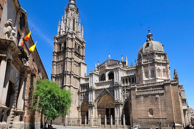 Andalusian Highlights: 6-Day Guided Tour from Madrid - White Villages to Ronda, then a Marbella reset