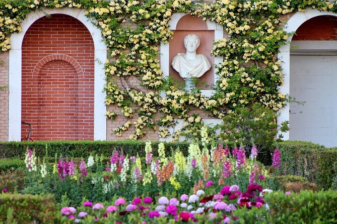 Aranjuez Essential - Entering Aranjuez with a plan: what makes this tour work