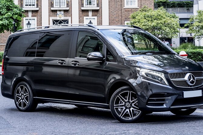 Arrival Transfer: Madrid Airport MAD to Madrid in Luxury Van - From Barajas to Madrid: how the pickup actually feels