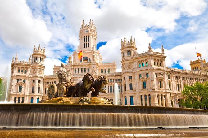 Arrival Transfer: Madrid Airport MAD to Madrid in Luxury Van - Best for: families, first-timers, and anyone who hates airport chaos