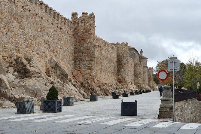 Ávila Segovia private trip from Madrid - Segovia’s Roman aqueduct: what you should look for