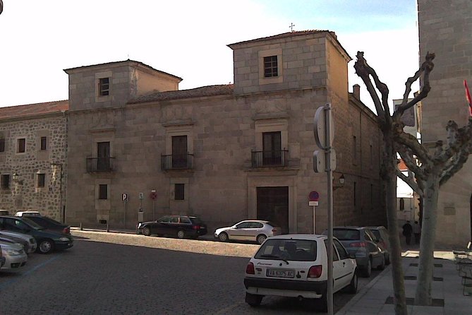 Ávila Walking Tour - A Quick Marketplace Moment: San Pedro