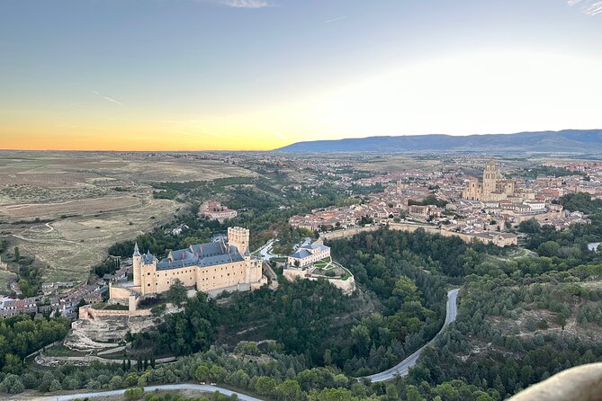 Balloon flight at sunrise in Segovia - Segovia at dawn: why a sunrise balloon beats a sightseeing day