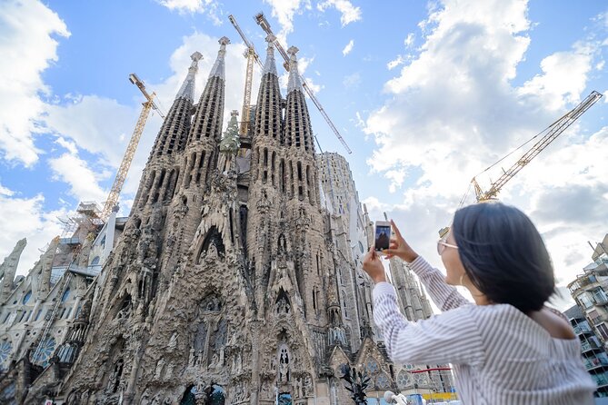 Barcelona Day Tour by High-Speed Train from Madrid. - Passeig de Gràcia: your quick hit of Gaudí modernism