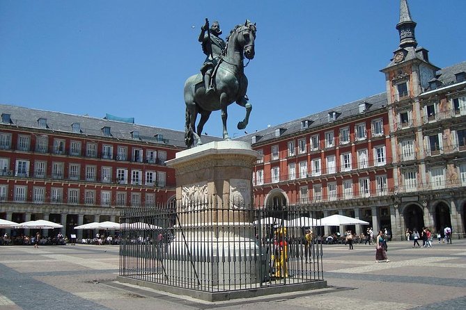 Best Madrid Customizable Private Tour with Hotel Pick up - Barrio de la Morería: medieval Madrid, guided instead of guessed
