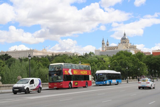 Big Bus Madrid Panoramic City Tour - How the Live Guide Works (and When Seat Choice Matters)
