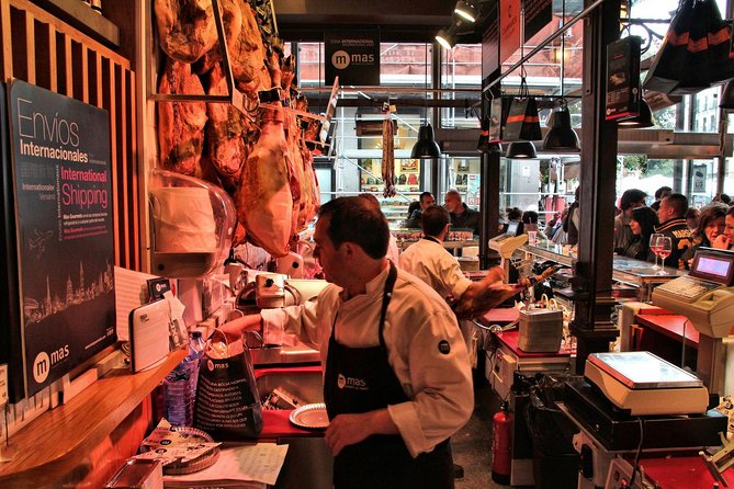Christmas In Madrid: Private Experience With A City Host - A private Christmas host in Madrid (3 hours that actually feels like a plan)