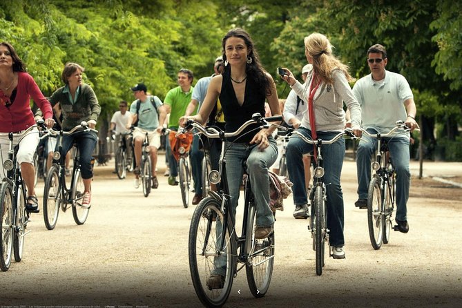 City Bike Rental with Phone Holder and Self Guided Tour - Entering Madrid by bike from C. de los Jardines