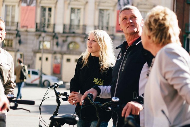 City Bike Rental with Phone Holder and Self Guided Tour - Planning your Madrid loop: how to choose stops without missing the city