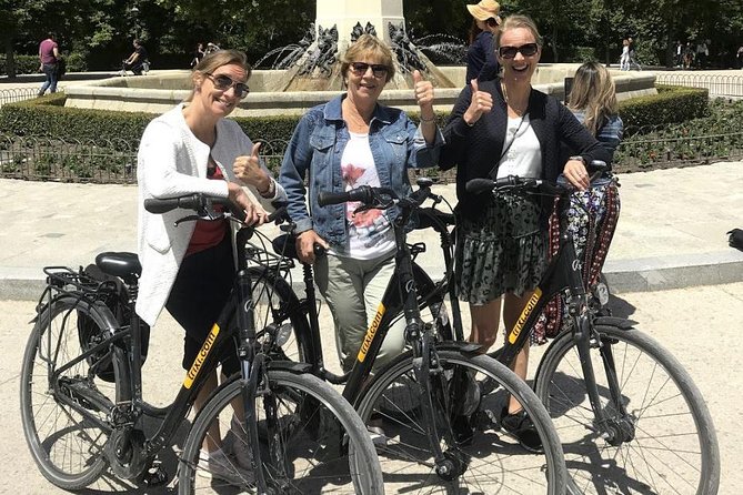 City Bike Rental with Phone Holder and Self Guided Tour - Meeting point, timing, and how the self-guided part works