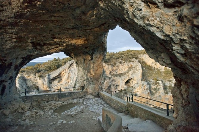 Cuenca and the Enchanted City Full Day Tour from Madrid - Ventano del Diablo: Júcar canyon views and vultures in the sky