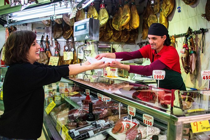 De Mercados: A Neighborhood Market and Food Tour - Small-group pace: why max 8 makes a real difference