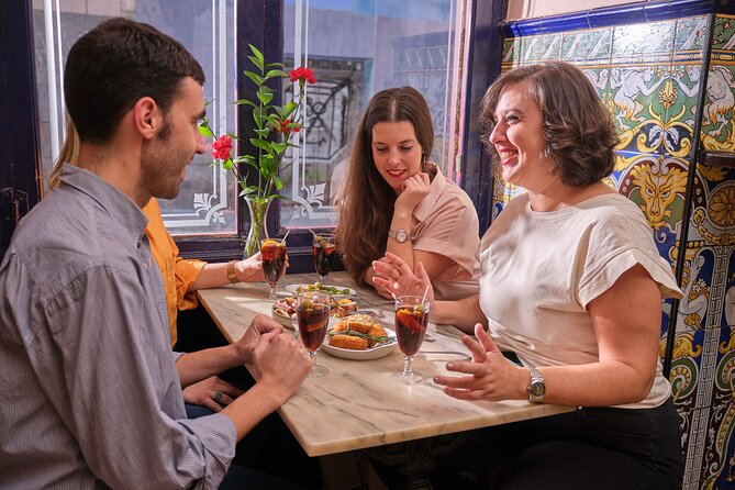 De Tapas in Malasaña: Evening Wine and Tapas Tour - Why This Malasaña Wine-and-Tapas Plan Feels Good at Night