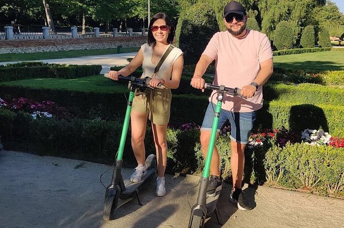E-Scooter Rental in Madrid - Safety, Locking Up, and the Human Help That Makes It Easier