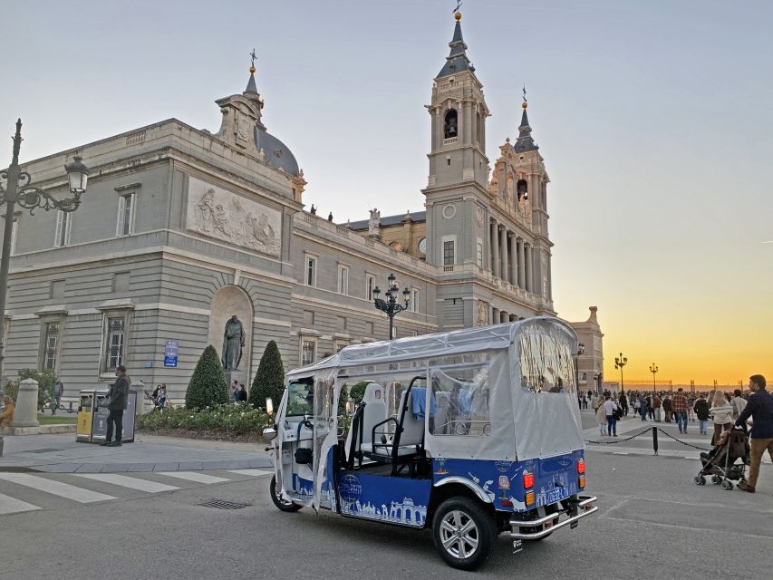 Effortless Madrid Historic Sights Tour by Electric Tuk-Tuk - Where You Start: Plaza de Cánovas del Castillo and the VIPS Pickup