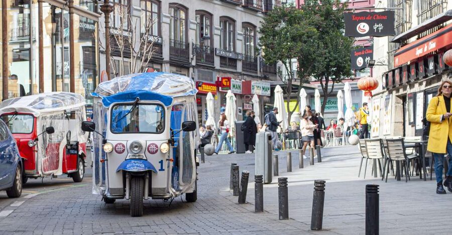 Effortless Madrid Historic Sights Tour by Electric Tuk-Tuk - Royal Palace Area: Views, Power, and the Sense of Court Madrid