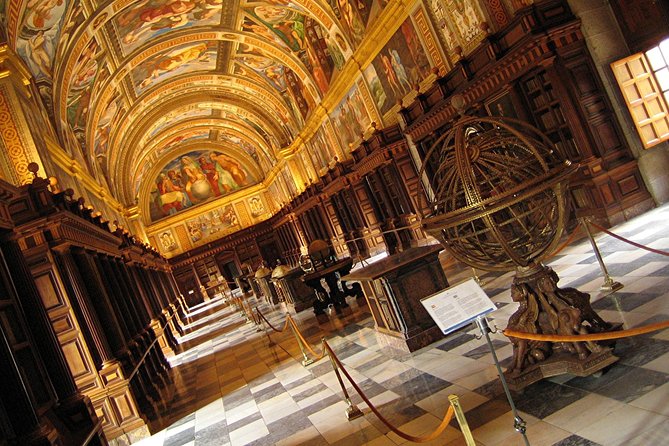 El Escorial and Valley of the Fallen Private Tour - Guide inside the rooms: what you should expect and how to get more value