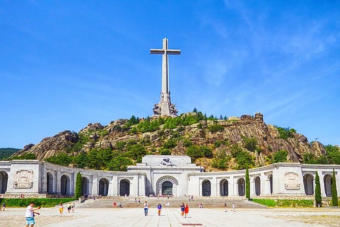 El Escorial, Valley & Segovia day tour from Madrid - Price value at about $107: when it feels worth it