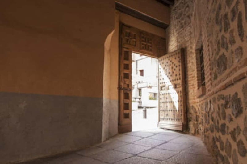 English Tour Toledo Complete with Patio-Palace House ⭐⭐⭐⭐⭐ - Toledo Cathedral: where legends meet 13th-century Santa Maria