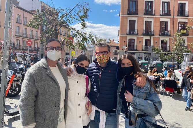 Escape game Madrid, chase the killer - Price and logistics: value for $30.04