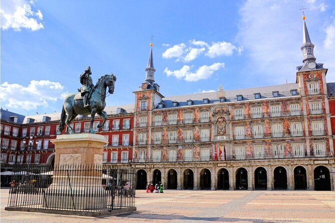 Escape the Inquisition in Madrid Exploration Game - Key reasons this game is worth your time