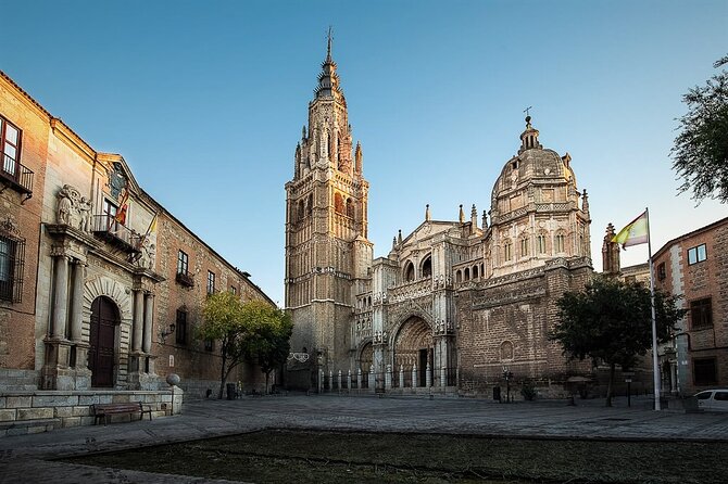 Essence of Toledo: Private Tour with a Local Archaeologist - Plaza de Zocodover: your orientation point in the middle of it all