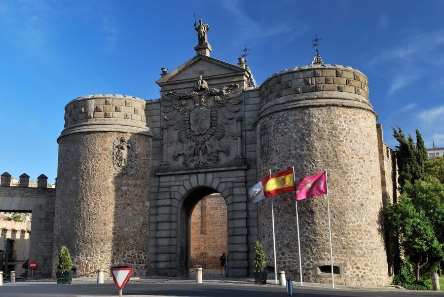 From Madrid: Andalucia & Toledo 5-Day Trip - Seville to Ronda and the Costa del Sol: White Villages by Road