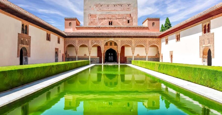 From Madrid: Andalucia & Toledo 5-Day Trip - Toledo’s Narrow Streets and City Sightseeing: A Perfect Ending City