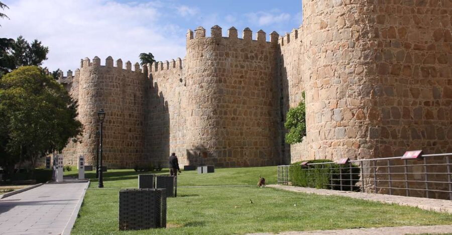 From Madrid: Avila and Segovia Full-Day Tour - The Madrid-to-Castile run: how the day stays on track