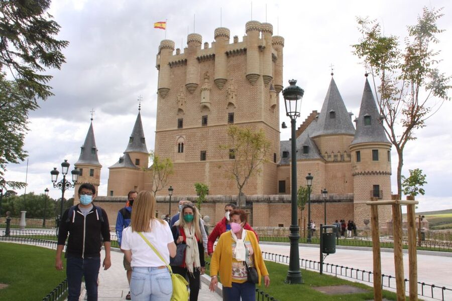 From Madrid: Avila and Segovia Full-Day Tour - Segovia by coach: short ride, big payoff