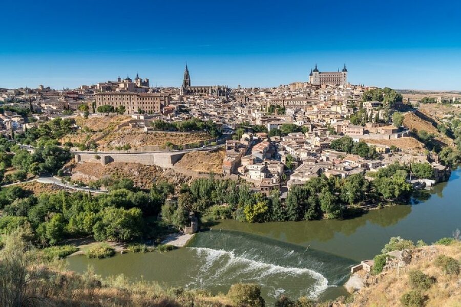 From Madrid: Day-Trip to Segovia, Avila & Toledo - Who should book this day trip, and who might skip it