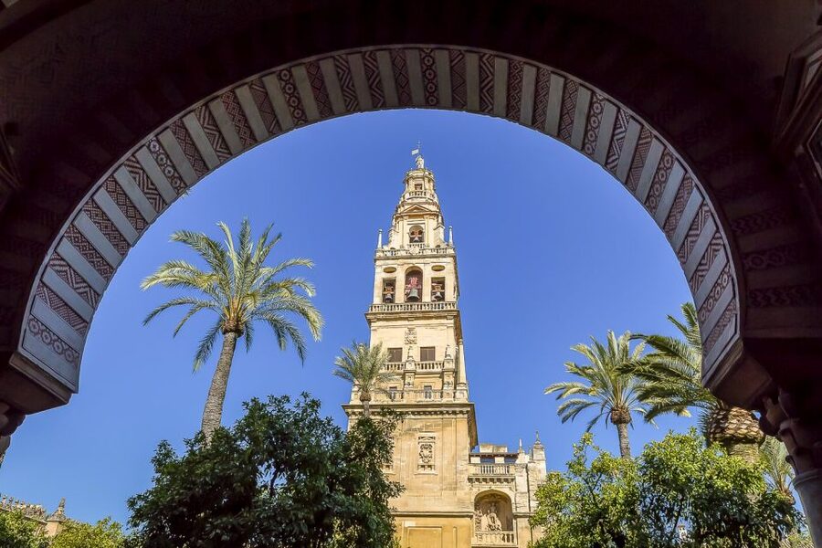 From Madrid: Discover the Best of Andalusia, 4 Nights - Granada Beyond the Palace: El Albaicín and Your Free Time