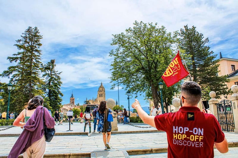 From Madrid: El Escorial, Valle de los Caídos & Segovia Trip - El Escorial: Guided Walking Through Golden-Age Spain