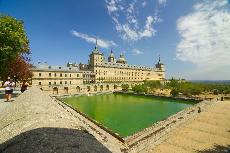 From Madrid: El Escorial, Valley and Segovia Day Trip - The Valley of the Fallen: Respectful, Starker Than You Expect