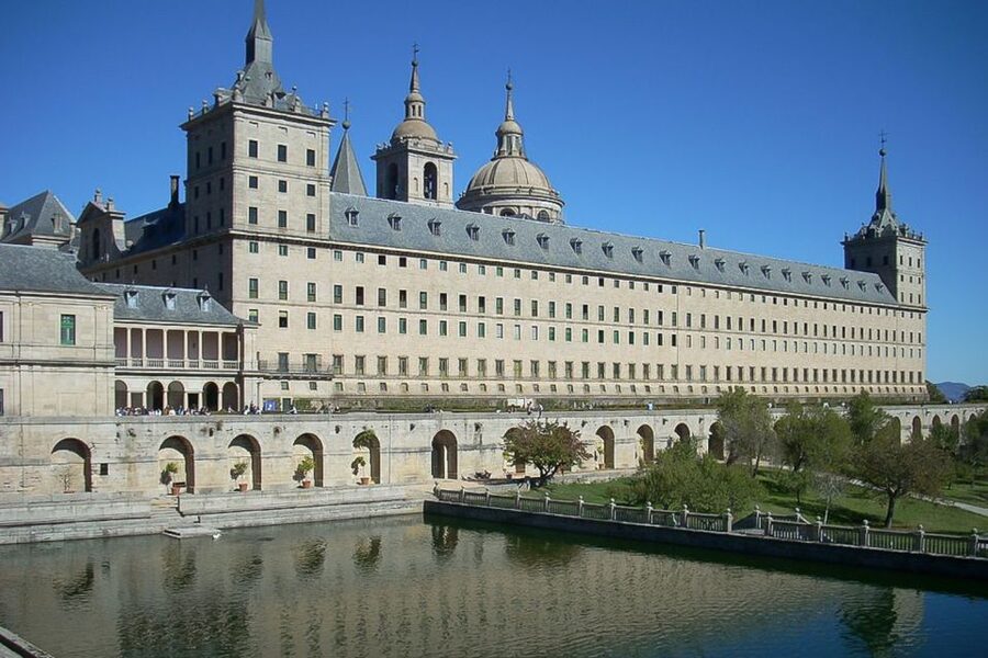 From Madrid: Escorial Monastery & Valley of the Fallen Trip - The big contrast: moving from royal rooms to a war memorial setting