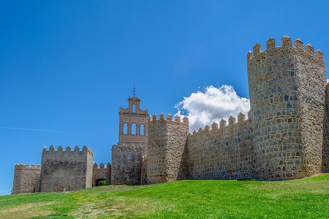 From Madrid: Full-Day Medieval Tour in Toledo and Ávila - Guides and communication: where the day makes or breaks