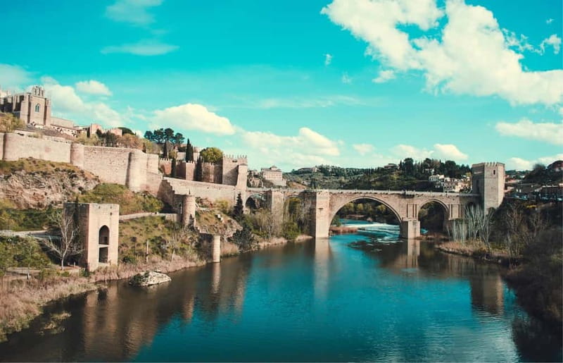 From Madrid: Full Day Trip to Segovia and Toledo - Toledo’s City of Three Cultures: why the streets make sense together