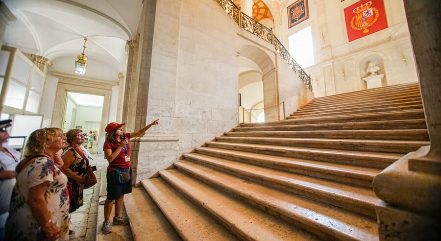 From Madrid: Guided Day Trip to Chinchon, Aranjuez & Toledo - Aranjuez: Royal Palace Visit with Real Planning Payoff