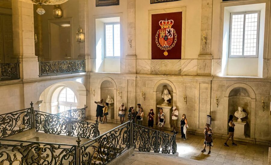 From Madrid: Guided Day Trip to Chinchon, Aranjuez & Toledo - Getting Around Comfortably on a Full-Day Loop