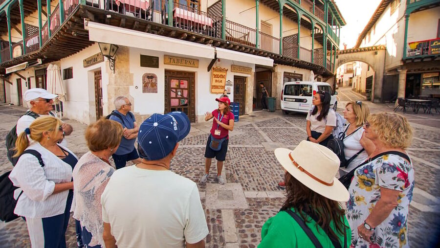 From Madrid: Guided Day Trip to Chinchon, Aranjuez & Toledo - The Starting Line in Madrid: Plaza de Neptuno to Neptune Fountain