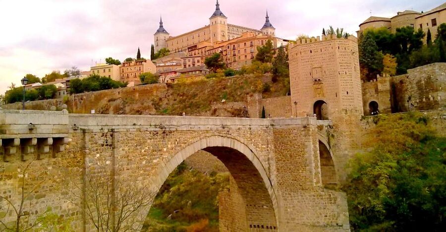 From Madrid: Guided Day Trip to Segovia and Toledo - Key moments that make this trip worth it