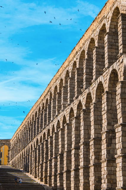 From Madrid: Guided Day Trip to Segovia and Toledo - The Mirador del Valle stop: a quick photo payoff that helps the whole city